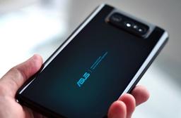 Первый в истории смартфон с тройной поворотной камерой. Asus Zenfone 7 Pro показали со всех сторон