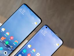Заметна ли «почти идеальная» подэкранная фронтальная камера Xiaomi в неактивном режиме? Фото позволяет это оценить