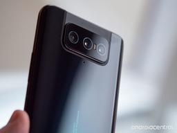 Asus Zenfone 7 и 7 Pro с камерой-перевёртышем и экраном без вырезов вышли во всём мире