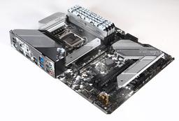 Модули памяти G.Skill SniperX Steel Legend по оформлению гармонируют с платами ASRock Steel Legend