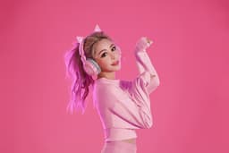 Мяу-фактор: гарнитура Razer Kraken BT Kitty Edition дополнена кошачьими ушами