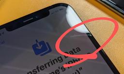 Хвалёное стекло iPhone 12 легко царапается