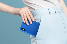 Огромный Xiaomi Mi Max 3 получил последнее большое обновление. MIUI 12 доступна глобально и в России