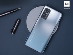 Недорогие флагманы Xiaomi Mi 10T и Mi 10T Pro начали обновляться до Android 11