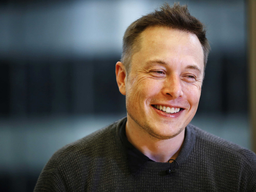 Илон Маск продолжает продавать акции Tesla. Как реагирует курс