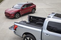 Ford F-150 Lightning может служить источником питания для дома и других электромобилей