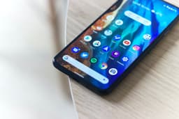 Первая функция из Android 13. Новая ОС получит возможность устанавливать язык для каждого приложения отдельно
