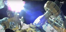 Видео дня: выход астронавтов в открытый космос с борта МКС