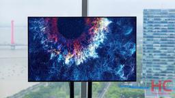 Новый телевизор Huawei распознаёт касания в 20 точках одновременно