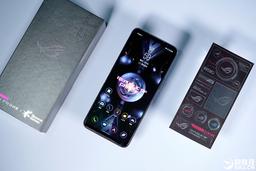 Суперфлагман с двумя разъёмами USB-C и 18 ГБ ОЗУ: качественные фото Asus ROG Phone 5