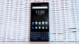Смартфоны BlackBerry живы: в первом BlackBerry 5G ожидается флагманская камера