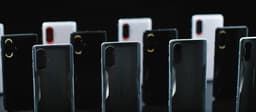 Сразу несколько смартфонов Redmi K40 Gaming Edition демонстрируют атмосферную подсветку камеры