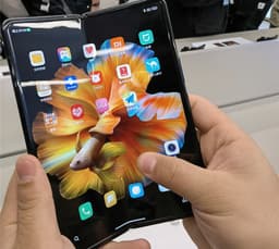Xiaomi передумала выпускать инновационный Xiaomi Mix Fold эксклюзивно в Китае [Шутка]