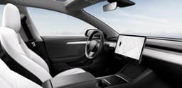 Tesla обновляет интерьер Model 3 и снова повышает цены