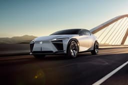 Двухтонный Lexus разгоняется от 0 до 100 км/с за 3 с и проезжает 600 км без подзарядки. Представлен Lexus LF-Z Electrified