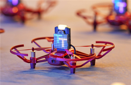 87 граммов, камера разрешением 5 Мп и 13 минут полёта. DJI представила свой самый маленький дрон
