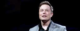 Состояние Илона Маска и акции Tesla упали из-за резкого падения популярности электромобилей компании в Китае