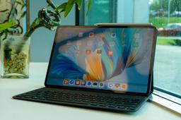 Представлен первый планшет Huawei MatePad Pro с HarmonyOS, тройной камерой, 29 антеннами, 8 динамиками и аккумулятором на 10 050 мА•ч