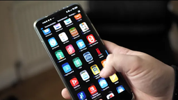 У флагманского Xiaomi Mi 11 и некоторых других смартфонов Xiaomi и Redmi проблемы с сенсорным экраном