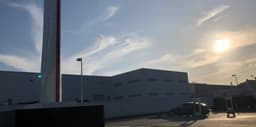 Закрыта первая зарядная станция Tesla Supercharger