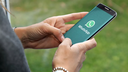В WhatsApp пошли навстречу заблокированным пользователям iPhone и изменили интерфейс звонков в новой бета-версии