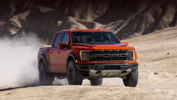 Ford значительно сокращает или останавливает производство автомобилей на своих заводах