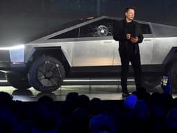 «Tesla Cybertruck может провалиться, но мне всё равно», — Илон Маск не будет менять дизайн пикапа