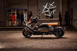 Представлен электроскутер BMW CE 04 со скоростью до 120 км/ч и разгоном от 0 до 50 км/ч за 2,6 с