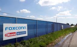 Foxconn ведет переговоры о строительстве в США электромобильного завода 