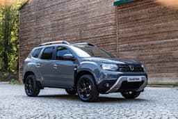 Как выглядит самый крутой Duster 2022: представлен кроссовер Dacia Duster Extreme Limited Edition