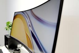Флагманский Huawei MateView и игровой MateView GT уже можно заказать в России со значительной скидкой