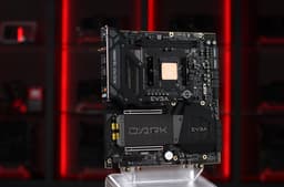 Опубликовано изображение системной платы EVGA X570 Dark