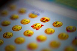 В WhatsApp наконец внедрят «реакции» для быстрых ответов