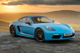 Porsche комплектует свои машины «поддельными чипами», чтобы избежать проблем, обусловленных дефицитом комплектующих