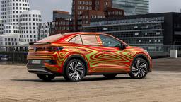 Первый купеобразный электрический кроссовер Volkswagen ID.5 GTX покажут в сентябре