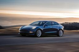 Tesla на автопилоте попала в смертельное ДТП, обгоревших пассажиров удалось опознать не сразу