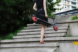 В России представлены новые электросамокаты Segway-Ninebot для детей и подростков. Объявлены цены