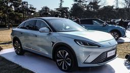 Запас хода более 700 км, очень быстрая зарядка, HarmonyOS, SoC Kirin и система беспилотного вождения. Электромобиль Arcfox Alpha S поступит в продажу в этом году