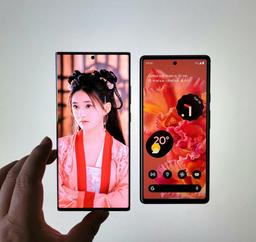 Google Pixel 6 выглядит бюджетным смартфоном по сравнению с Samsung Galaxy Note20 Ultra: всё дело в огромных рамках
