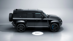 Не время умирать: в России можно заказать специальную версию Land Rover Defender V8 в стиле Джеймса Бонда
