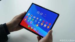 В ноябре выходит еще один складной смартфон – с экраном OLED 120 Гц, Snapdragon 888 и 50-мегапиксельной камерой