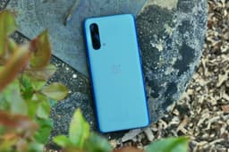 OnePlus Nord CE 5G за 300 евро не уступил Apple iPhone 13 Pro Max. В тесте автономности первый показал себя очень хорошо