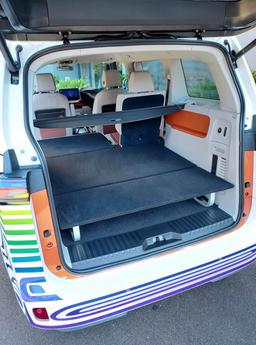 Стало известно, как выглядит электромобиль VW ID.Buzz внутри