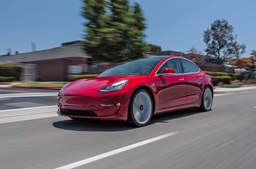 Уровень аварийности Tesla составляет всего 1/9 от среднего показателя по США