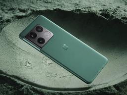 Презентацию OnePlus 10 Pro можно посмотреть здесь (начало в 9:00 мск)
