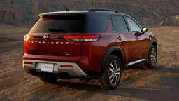Новый Nissan Pathfinder выходит в России: объявлены цены и комплектции