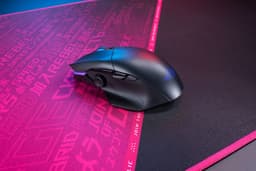 Беспроводная игровая мышь Asus ROG Chakram X снабжена съемным джойстиком