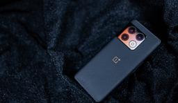 OnePlus 10 Pro поступил в продажу в Китае: за первую же секунду продажи превысили 100 миллионов юаней