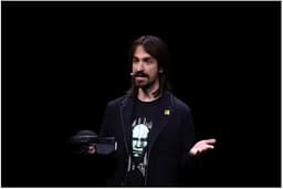 Проект HoloLens 3 жив