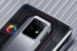 Когда одной Snapdragon 8 Gen 1 мало. Nubia Red Magic 7, набирающий свыше 1 100 000 баллов в AnTuTu, получил дополнительный чип